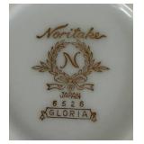 Noritake Gloria 6526 Fine China Japan - White China with beautiful bands of gold on the rim and inside