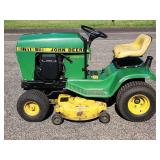John Deere 116 Hydrostatic Riding Lawn Mower