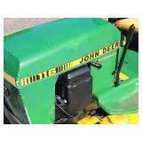 John Deere 116 Hydrostatic Riding Lawn Mower