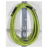 Green 15 ft 300 p.s.i. Air Hose