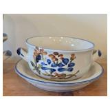 Vintage (4) Chi Jang Stoneware Handled Soup Bowl Handpainted Floral Design, (4) Chi Jang Stoneware Plates