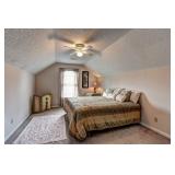 TempurPedic-Style King Bed, Linens, Accessories