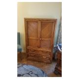 Queen - Armoire