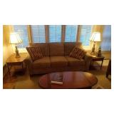 Sofa w/2 Pillows