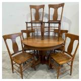 Round Oak Table and Chairs