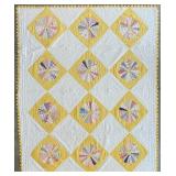 Hand Stitched Dresden Plate Quilt