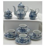 Blue Onion Meissen Child