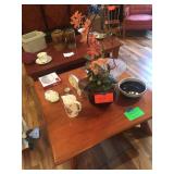 Coffee Table - Knick Knacks 