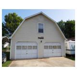 2 car Garage with Studio Apt