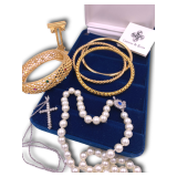 Collector's Marketplace Online Auction!