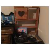 Small shelf unit