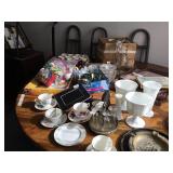 Miscellaneous on table