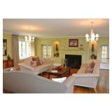 Upscale Auction in the Gallery