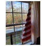 lg.flag with stand