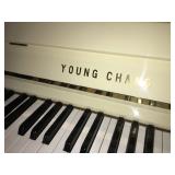 Young Chang Piano studio Upright www.estate48.com