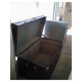 vinatge trunk