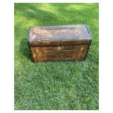 Vintage Treasures in Peachtree City Seller Led Online Only Auction