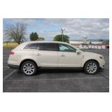 2014 Lincoln MKT Sold at 5 PM