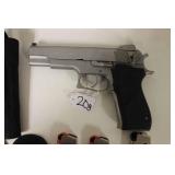 Lot 20g (guns will be sold at 5-IN HOUSE BIDDING ONLY)