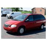 2005 Chrysler Town & Country - Sold at 5 PM