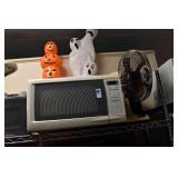 Back Gallery - Sold After Outside Items at 10am