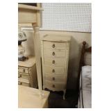 Furniture Gallery Sold after Main Gallery Furniture