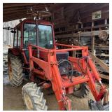 Belarus 572 diesel tractor 4x4 runs and works with loader