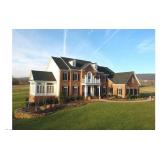 Round Hill Mansion, Downsizing Outdoor Sale