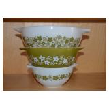 Pyrex Nesting Bowls