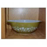 Pyrex Nesting Bowl