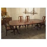Dining Table with Leaves, Pads and 6 Chairs