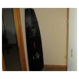 MAN-Cave Auction-Tools-Fishing-Hunting-+++