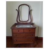 Antique Dresser with miror Antique Dresser with miror