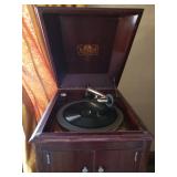 Victrola X 1913 - Good Shape Works Victrola X 1913 - Good Shape Works