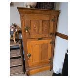 The ice box is 18 in deep 28 in long and 53 and 1/2 in tall and we are asking $350