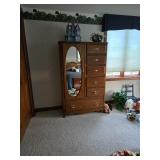 Mirrored  Chest dresser $150.00