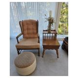 Ethan Allen Step up end table solid Maple $45.00