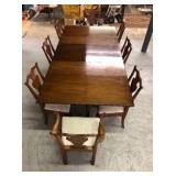 Large Drop Leaf Dining Room Table with 2 Leafs
