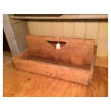 Primitive Tote- Cutout Handle 23"l