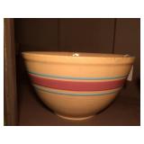 Yellowware- 3 Band 9"d x 5.25"h 