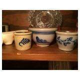 Rowe Pottery (Middle 2.5"h) 