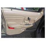 2001 Ford Crown LX Car, 4 Door with A/C, Leather Interior, Power Locks and Windows, Power Seats and 