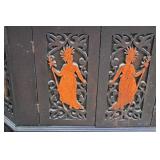 ANTIQUE Tramp Art Corner Étagère with Silhouettes Auction Estimate $300-$600 – Located Inside