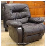  NEW “Signature Series Leather, Best Home Furnishings” Black Leather Electric Recliner with Tags  Au