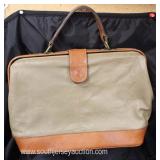  “Danielle Nicole” Leather Purse Made in Italy  Auction Estimate $100-$300 – Located Glassware 