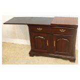  Mahogany “Thomasville Furniture” Flip Top One Drawer 2 Door Server  Auction Estimate $100-$200 – Lo