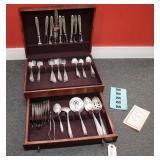  56pc Wallace sterling silver flatware in mahogany case box approx. 58ozt, knives are calculated using .75ozt with paperwork 