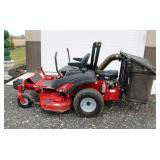  Lot 102 Ferris IS700z 52" deck Zero Turn lawn mower with a Turbo Pro Power bagging system, Briggs a