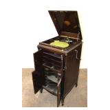  Lot 111 Antique Working Victor Victrola in mahogany case approx. 21" w x 24" d x 44" h