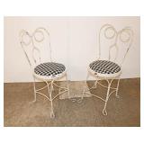  Lot 136 Pair of vintage bent iron ice cream chairs approx. 16" diameter x 35" h seat height 19"